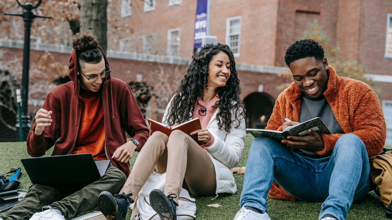 Pregrados y posgrados universitarios